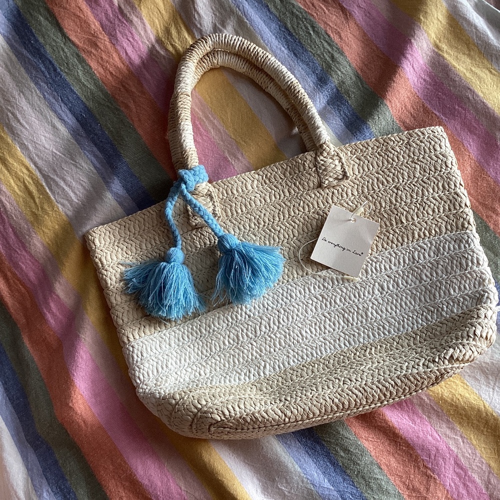 NWOT Altru Made for Good Straw Tote Bag w/Tassel Summer Beach